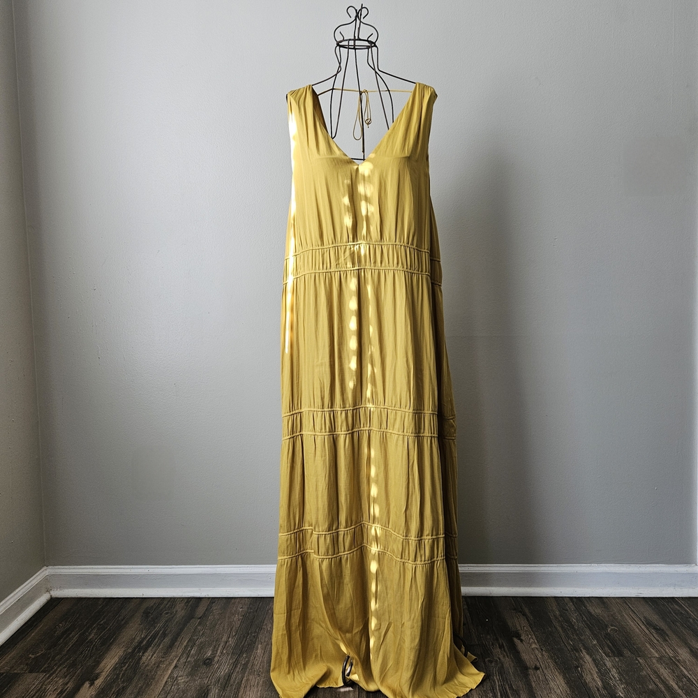 Elegant Yellow Maxi Dress